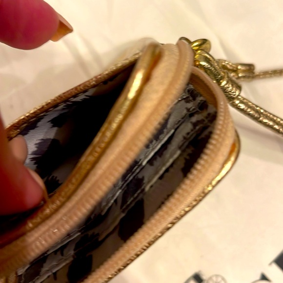 Coach Poppy Metallic Gold Wristlet - Picture 11 of 11